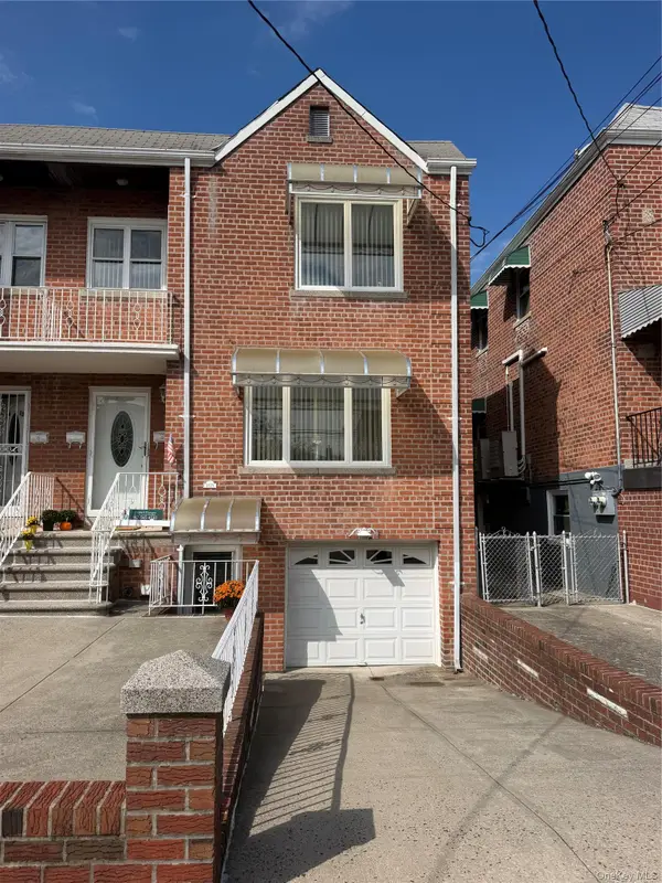 2425 Young Avenue, Bronx, NY 10469