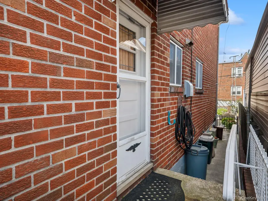 13818 Redding Street, Ozone Park, NY 11417 - #3