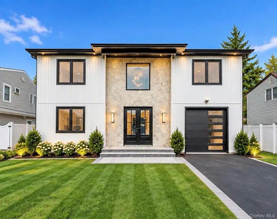 93 Stone, Levittown, NY 11756 - #2