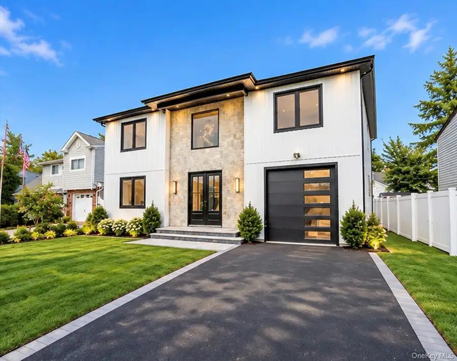 93 Stone, Levittown, NY 11756 - #3