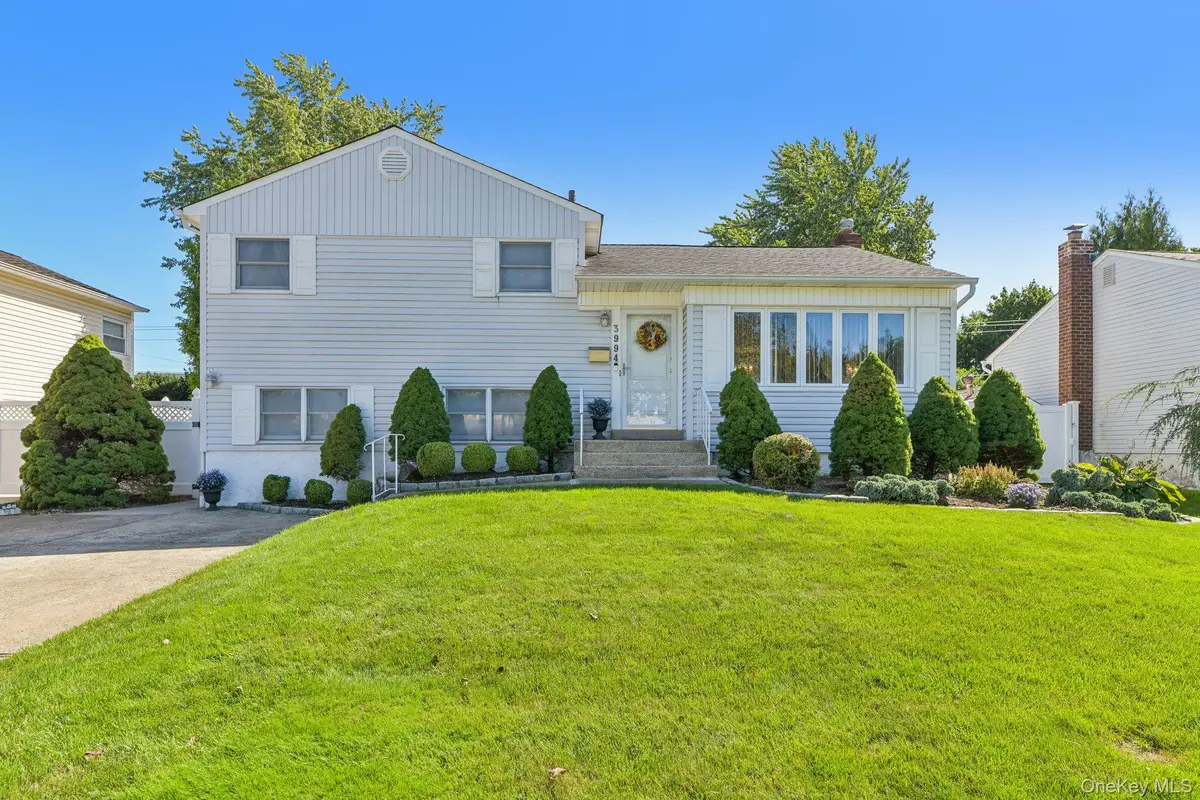 3994 Daleview Avenue, Seaford, NY 11783 - #1