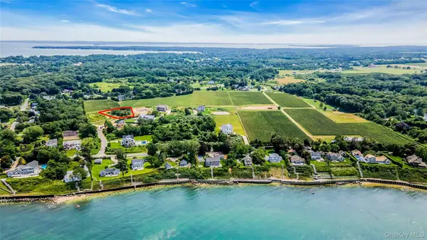 705 Wildberry Lane, Southold, NY 11971