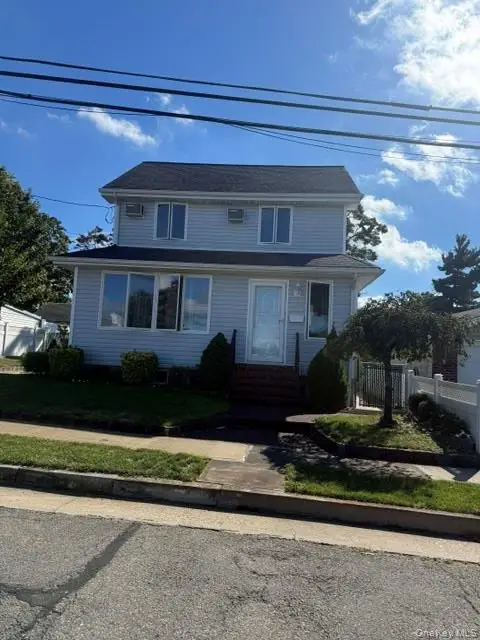104 W Lincoln Avenue, Valley Stream, NY 11580 - #3