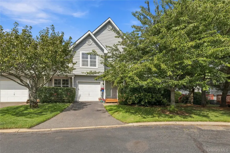 77 Sunburst Terrace, Central Islip, NY 11722 - #3