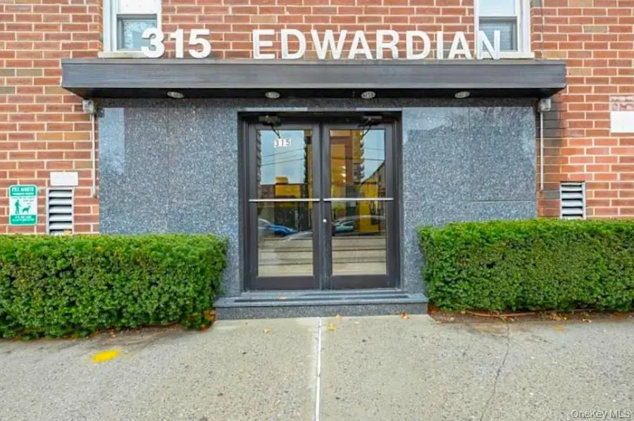 315 W 232nd Street #2M, Bronx, NY 10463 - #2