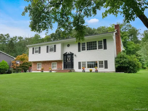 1 S Park Lane, Nanuet, NY 10954