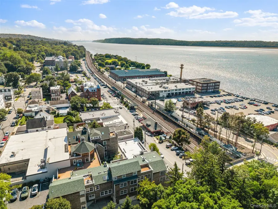 27 N Buckhout Street #10, Irvington, NY 10533 - #2