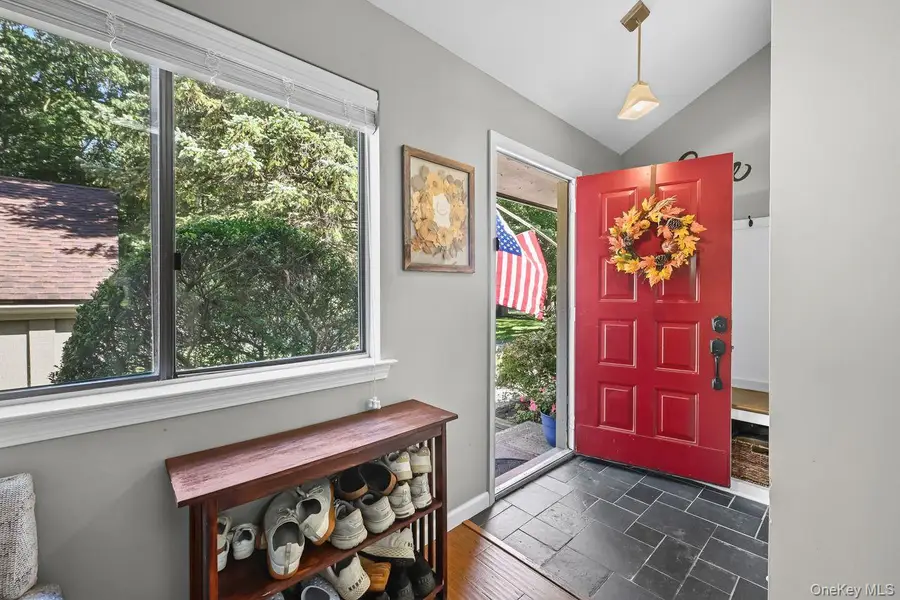 26 Oakridge Drive, South Salem, NY 10590 - #2