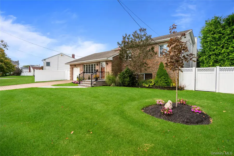 50 Marie Place, Massapequa, NY 11758 - #3
