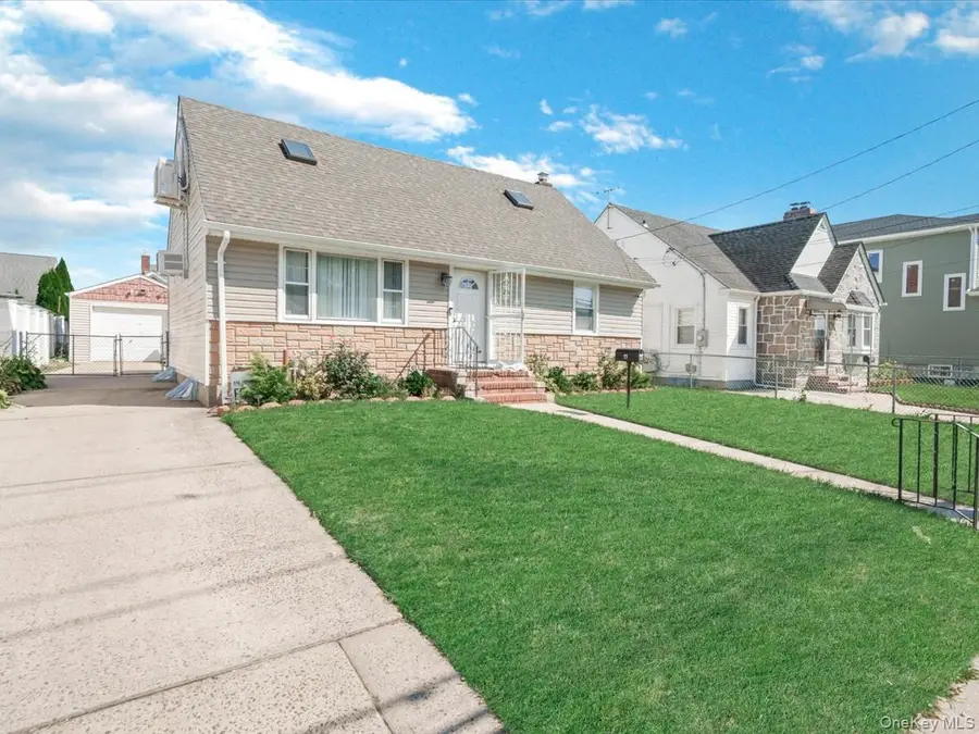 77 Litchfield Avenue, Elmont, NY 11003 - #2