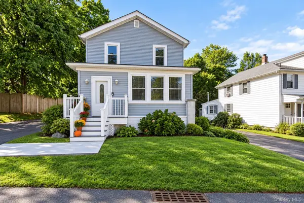 18 Saint Joseph Place, New Windsor, NY 12553