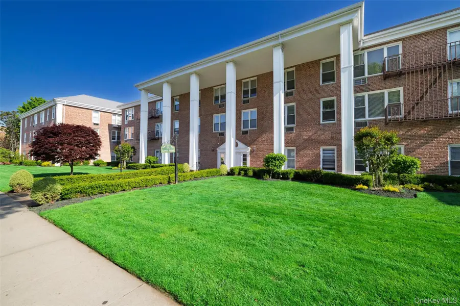55 Lenox #2N, Rockville Centre, NY 11570 - #2