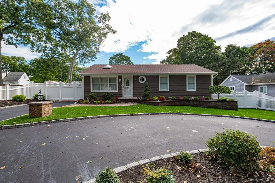 23 Jupiter Road, Rocky Point, NY 11778 - #2