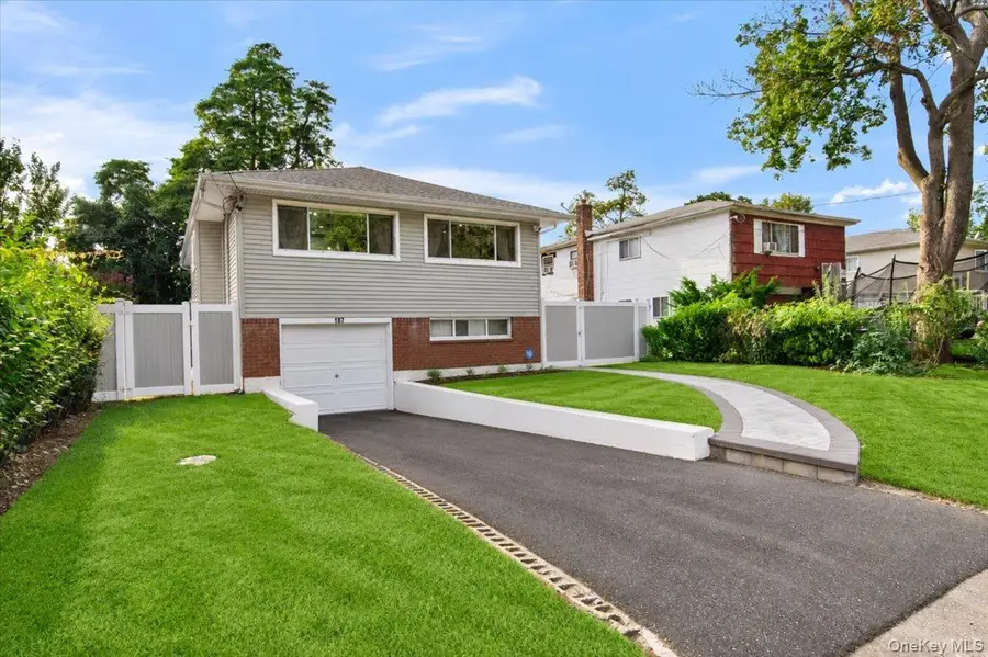 187 Catherine Street, Westbury, NY 11590 - #2