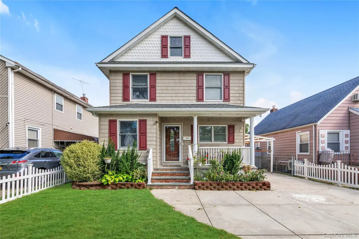 7643 265th Street, New Hyde Park, NY 11040 - #1