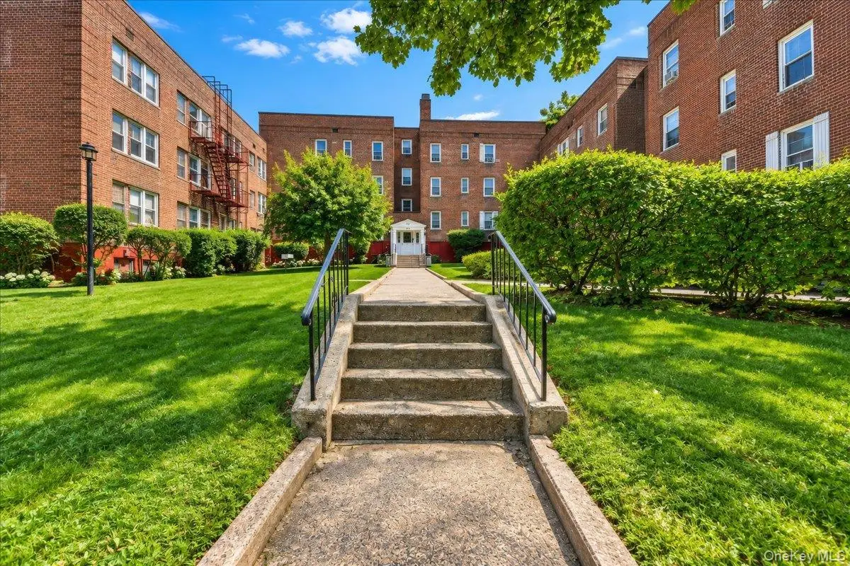 150 Ravine Avenue #3B, Yonkers, NY 10701 - #1
