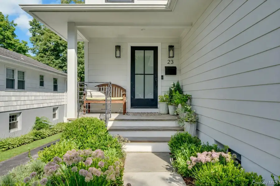 23 Holly Place, Larchmont, NY 10538 - #2