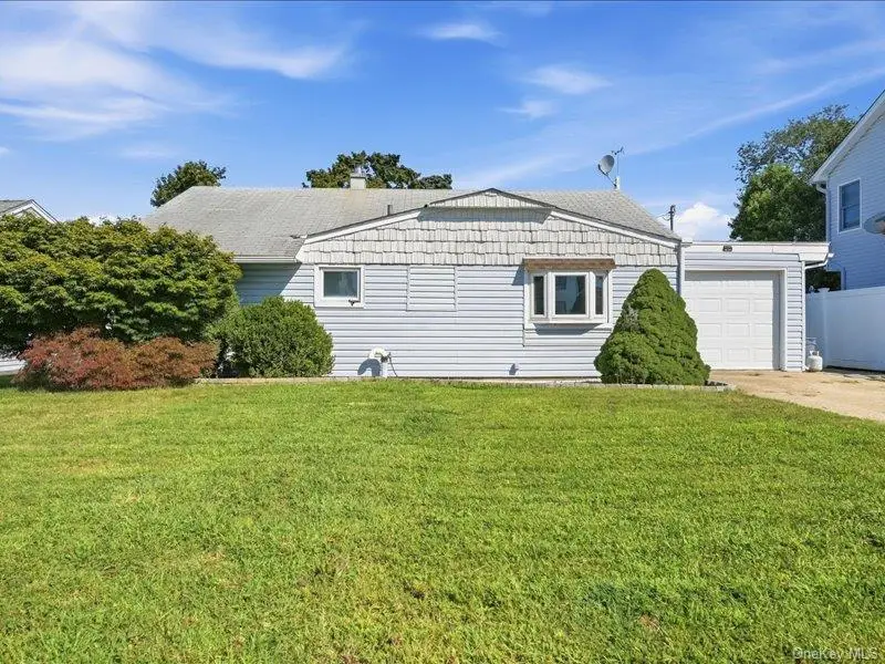 11 Hoover Lane, Bethpage, NY 11714 - #1