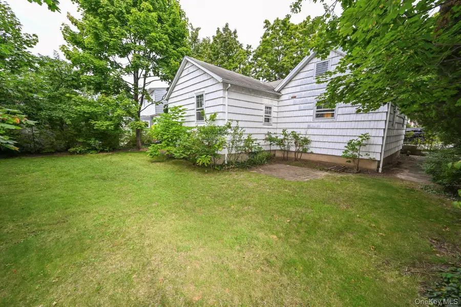 41 Porter Street, Elmont, NY 11003 - #2