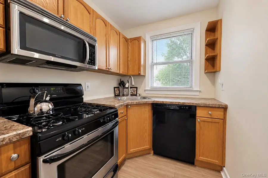 15 Winchester Avenue #2B, Yonkers, NY 10710 - #3