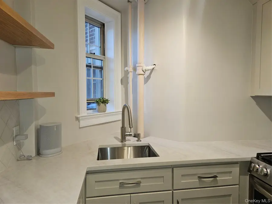 208 Centre Ave #4-B, New Rochelle, NY 10805 - #3