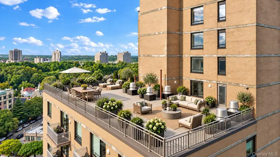 11624 Grosvenor Lane #15B, Kew Gardens, NY 11418 - #3