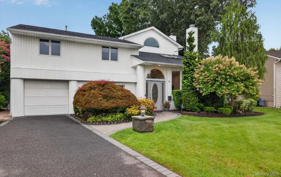 33 Phipps Lane, Plainview, NY 11803 - #2