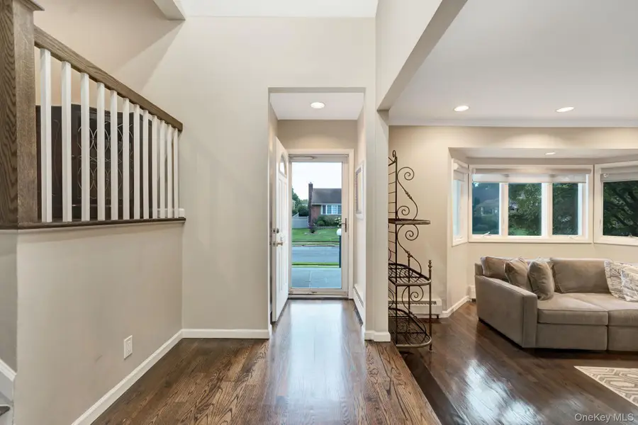 1499 Eric Lane, East Meadow, NY 11554 - #3