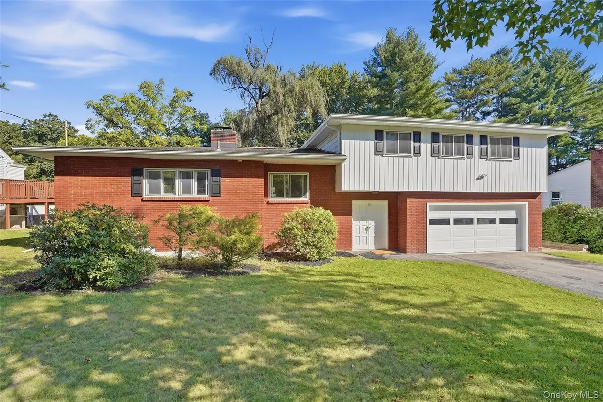 19 Miron Drive, Poughkeepsie, NY 12603 - #1