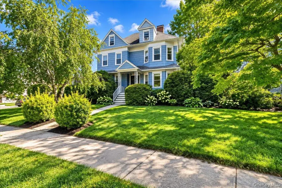 20 Edgewood Park, New Rochelle, NY 10801 - #2