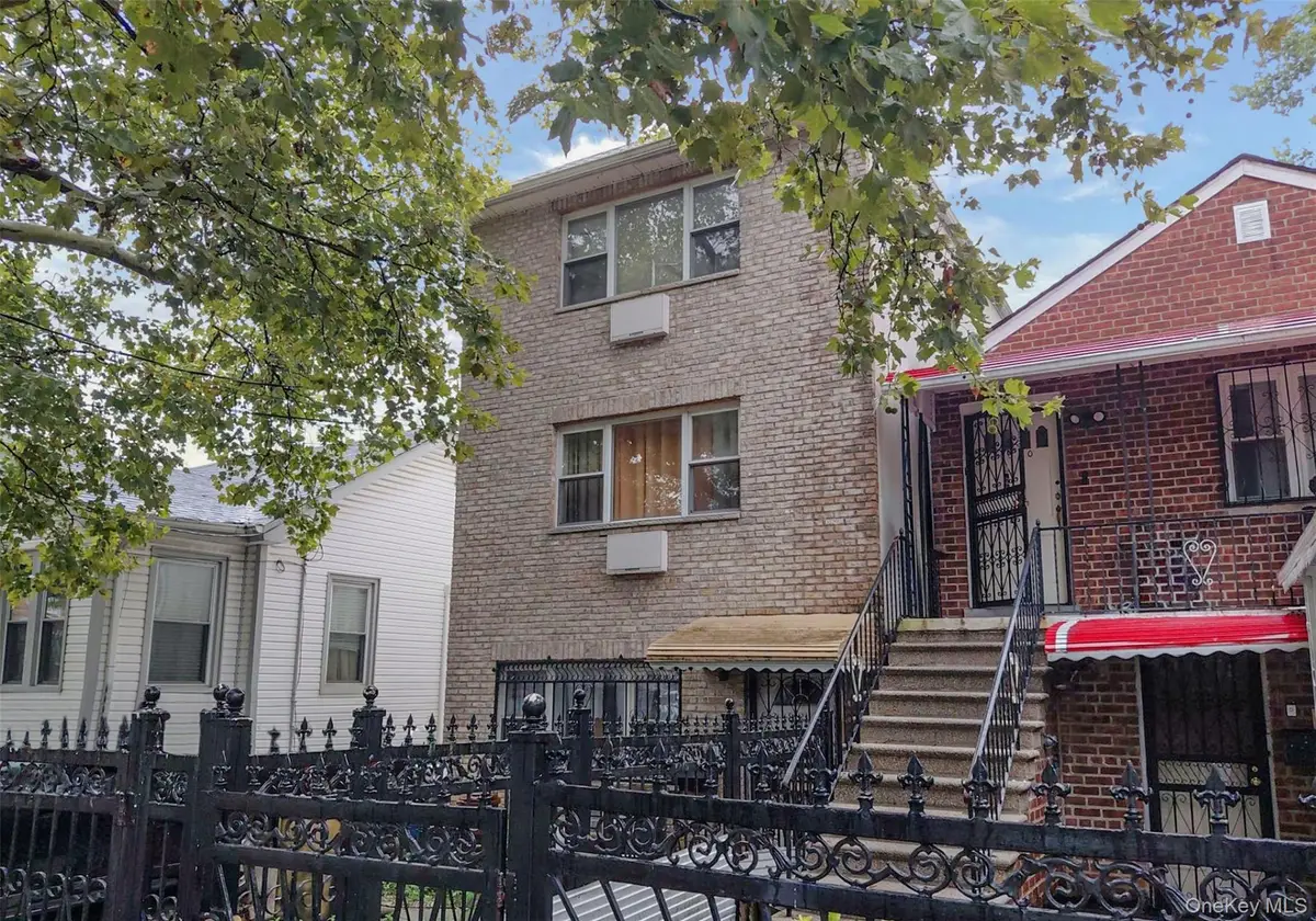 1022 E 232nd Street, Bronx, NY 10466 - #1