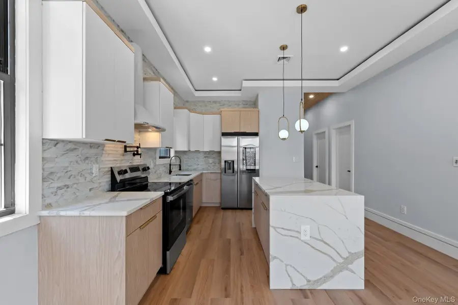 21823 138th Avenue, Laurelton, NY 11413 - #3