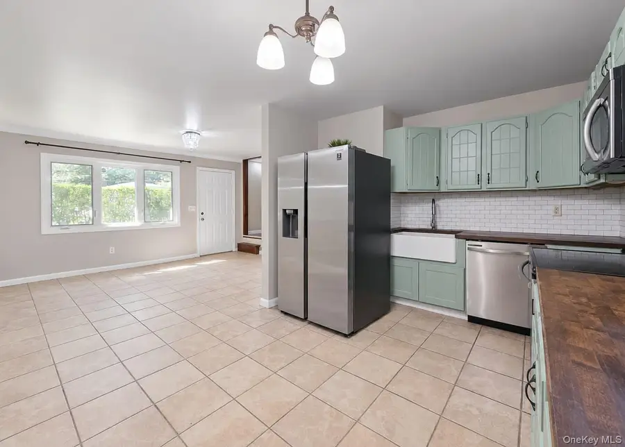 1065 Udall Road, Bay Shore, NY 11706 - #3