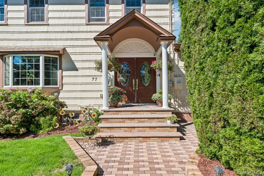 77 Jefferson Avenue, Roslyn Heights, NY 11577 - #2