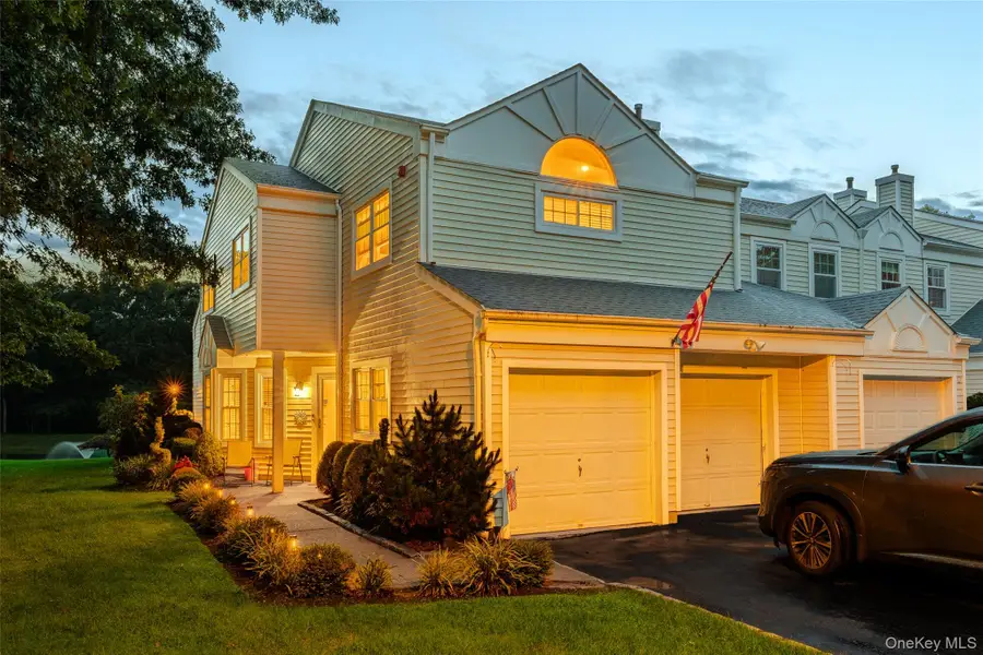 1 Pidgeon Court, Manorville, NY 11949 - #2