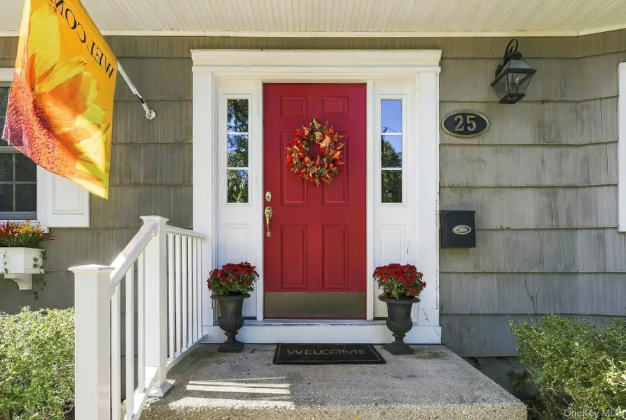 25 W Scudder Place, Northport, NY 11768 - #2