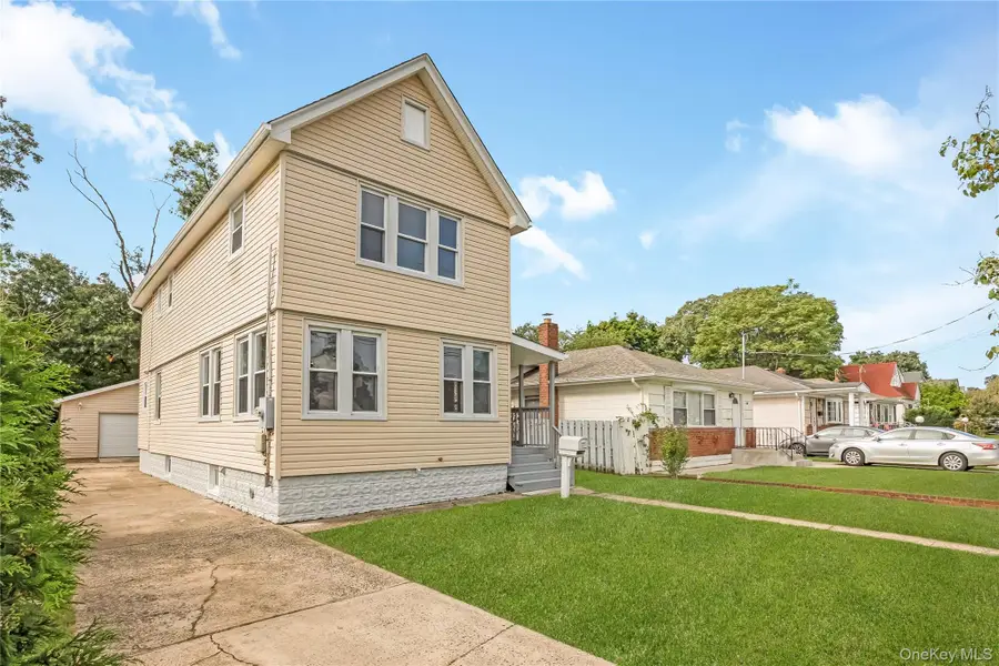 54 W Marshall Street, Hempstead, NY 11550 - #2