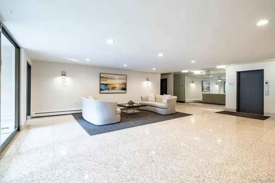 90 South Park #B1, Rockville Centre, NY 11570 - #3