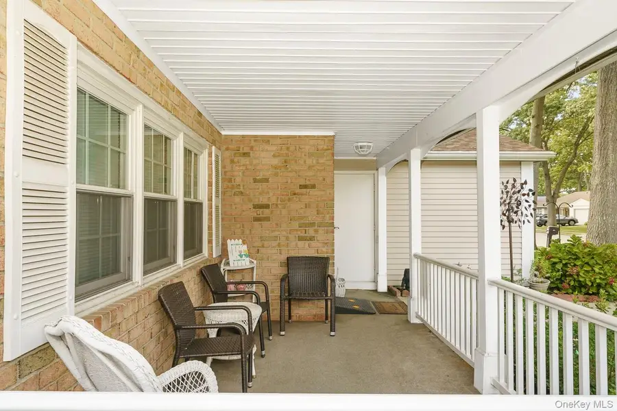 330 Brownfield Drive, Ridge, NY 11961 - #3