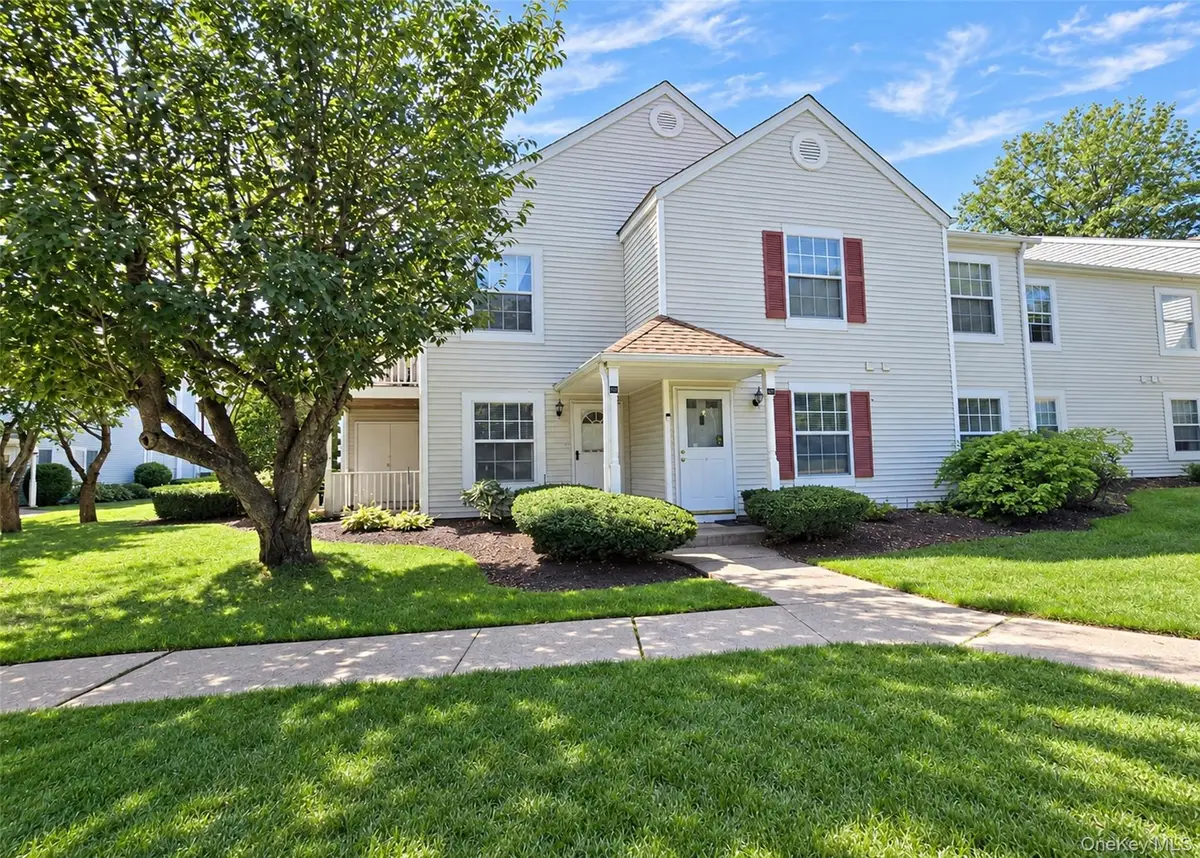 273 Fairview Circle, Middle Island, NY 11953 - #1
