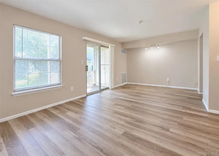 273 Fairview Circle, Middle Island, NY 11953 - #3