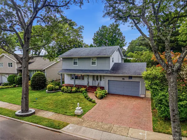 27 Driftwood Drive, Port Washington, NY 11050