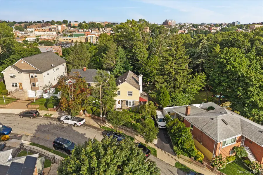 134 Hart Avenue, Yonkers, NY 10704 - #2