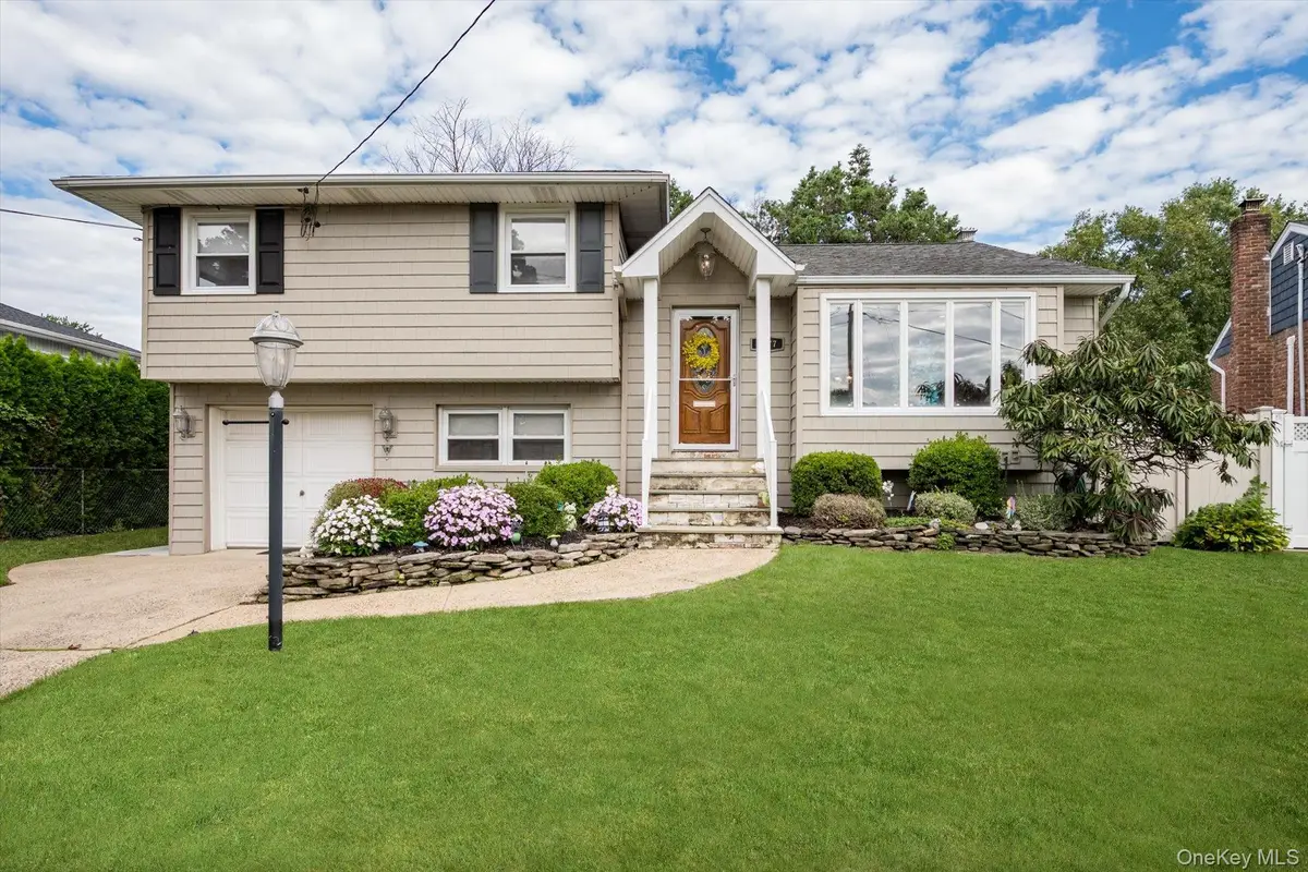 2877 Gerald Court, North Bellmore, NY 11710 - #1