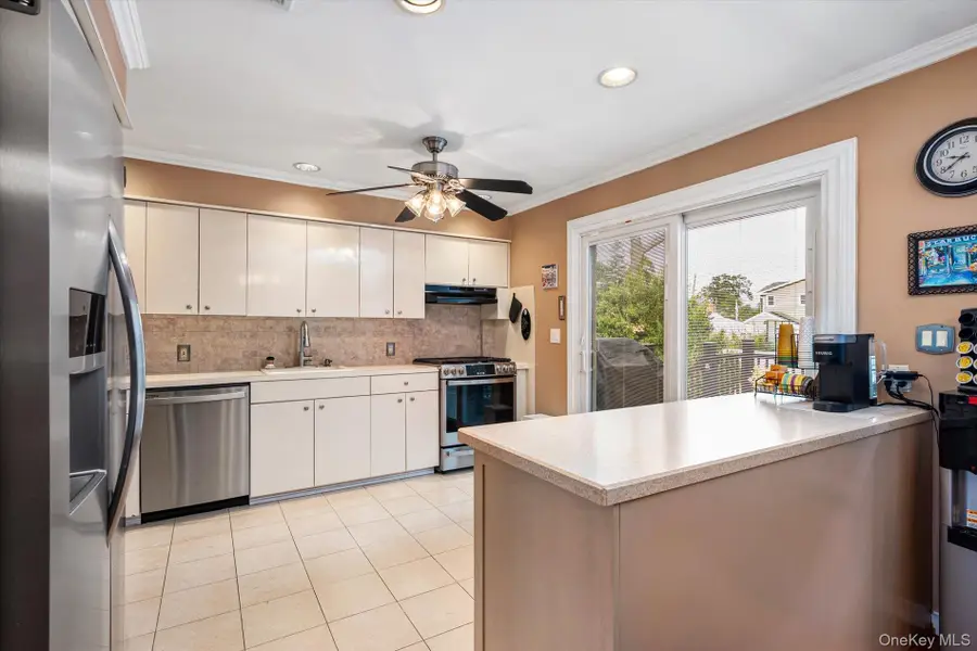 2877 Gerald Court, North Bellmore, NY 11710 - #3