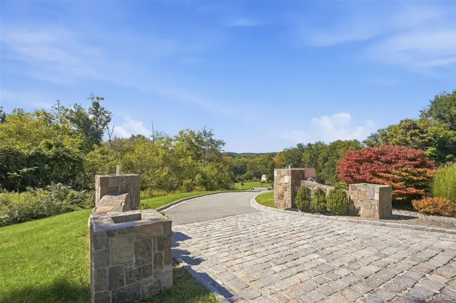 17 Meadow Crest Drive, Mahopac, NY 10541 - #2