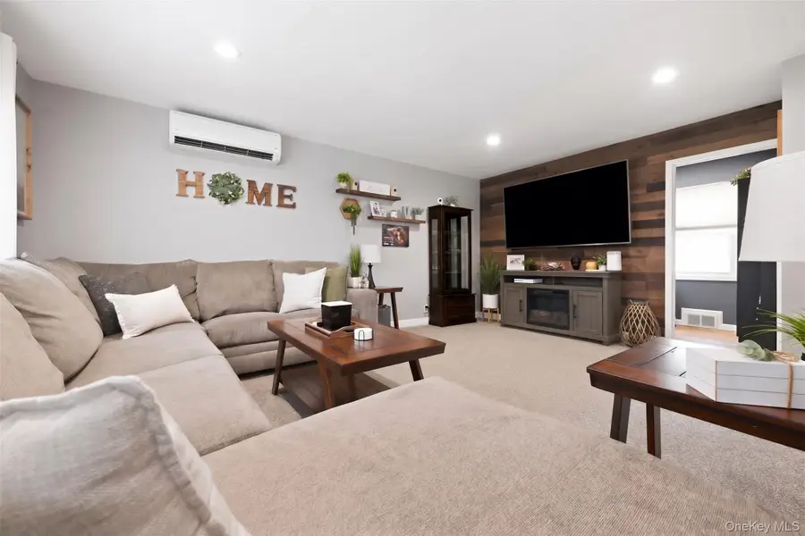 293 Roosevelt Avenue, Freeport, NY 11520 - #3