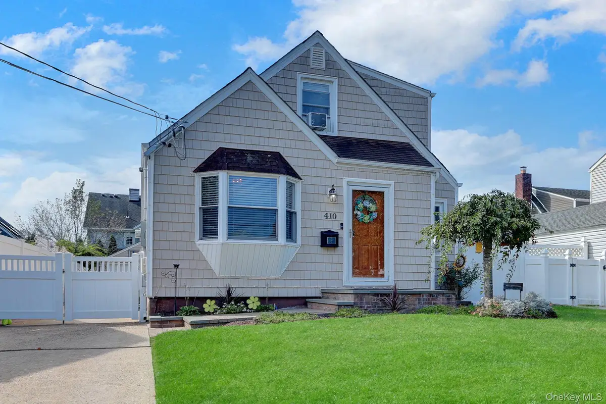 410 Clive Place, Oceanside, NY 11572 - #1