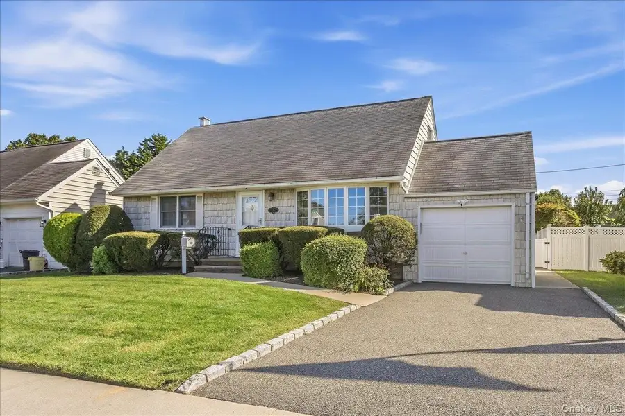 38 Croyden Lane, Hicksville, NY 11801 - #3