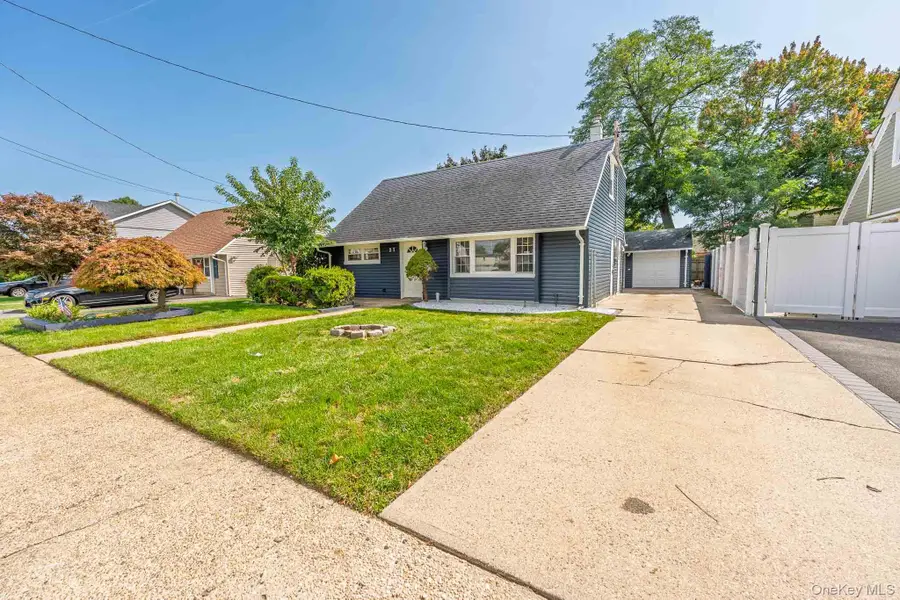 27 Park Lane, Bethpage, NY 11714 - #3